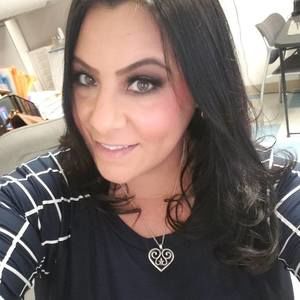 Meet your Posher, Monique